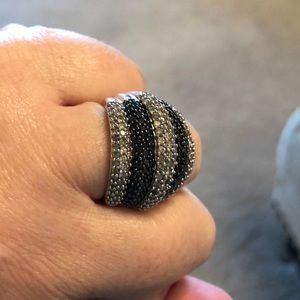 14k white gold black and white diamond ring